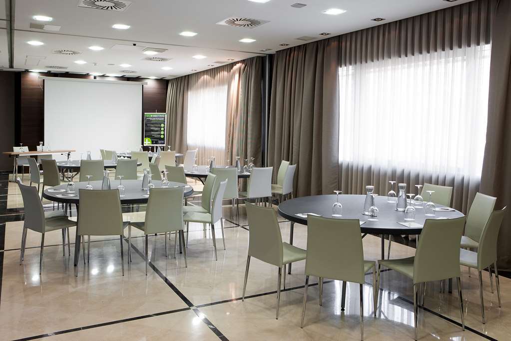 Nh Madrid Ribera Del Manzanares Hotel Exterior photo